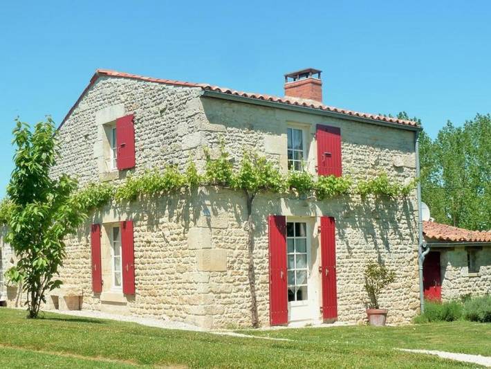 Location de vacances pour 4 personnes, avec Terrasse et Piscine en Vendée