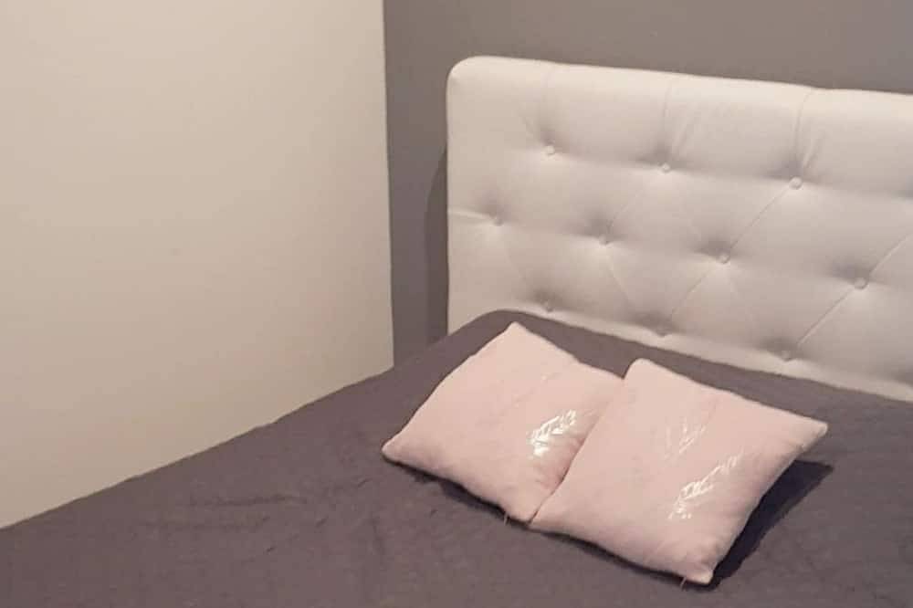 Apartamento entero, Pies de pie de lujo en el agua. in Carnon-Plage, Mauguio