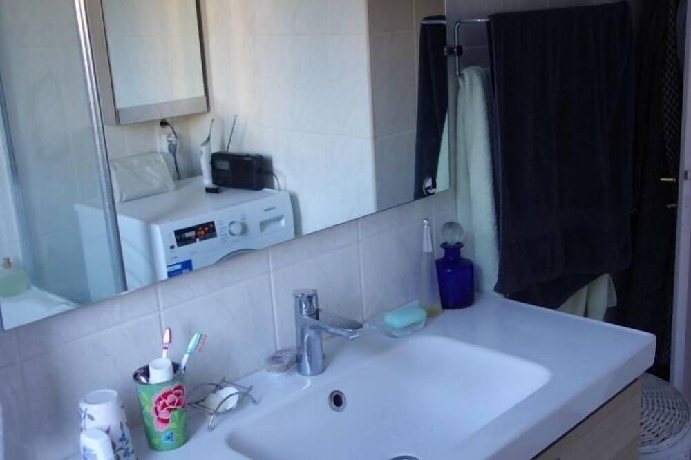 Ganze Wohnung, Ideal für Festivalbesucher, 110m2, Innenstadt, große Gartenterrasse, nach Süden in Le Tholonet, Aix-en-Provence und Umgebung