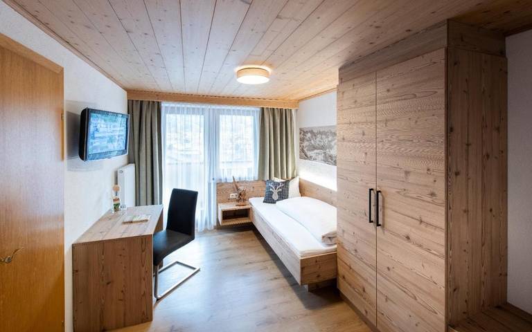 Chambre d’hôte pour 3 personnes, avec terrasse et vue à Pfunds - 3
