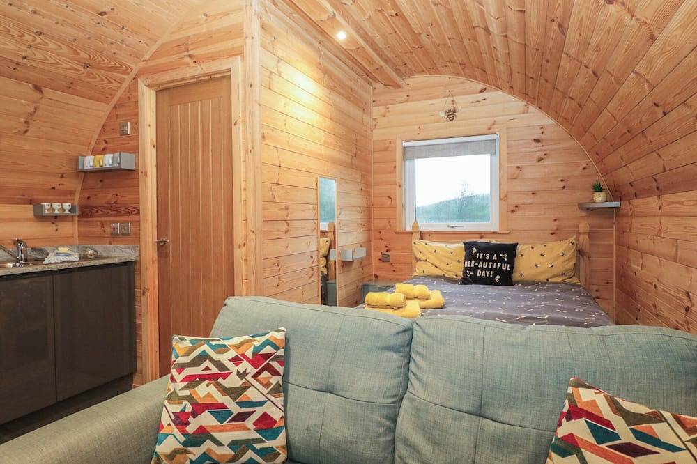 Oak, pet friendly, character holiday cottage in Ulverston in Lake District