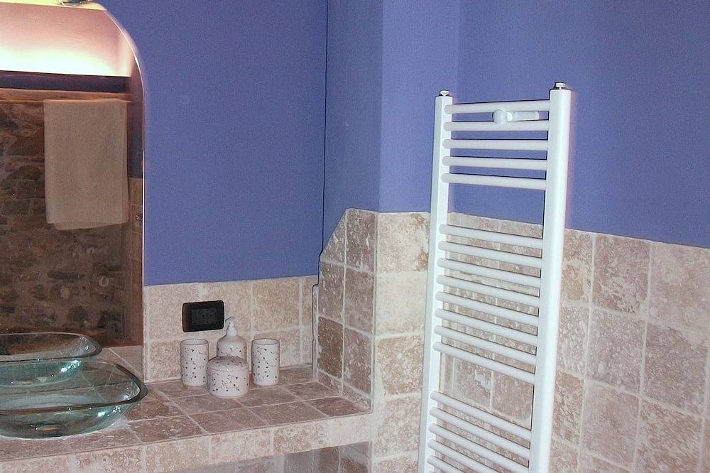 Le cadre est tout parfait: Villa, à 6 km de la plage, piscine, vue, jardins in Alassio, Riviera di Ponente