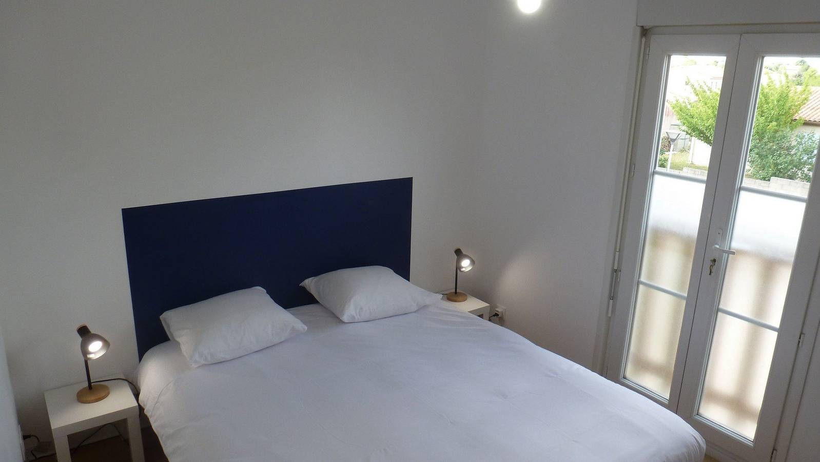 Appartement entier, Logement Érable 2 pièces: 18Molierefr 3 km Futuroscope in Chasseneuil-du-Poitou, Vienne (France)
