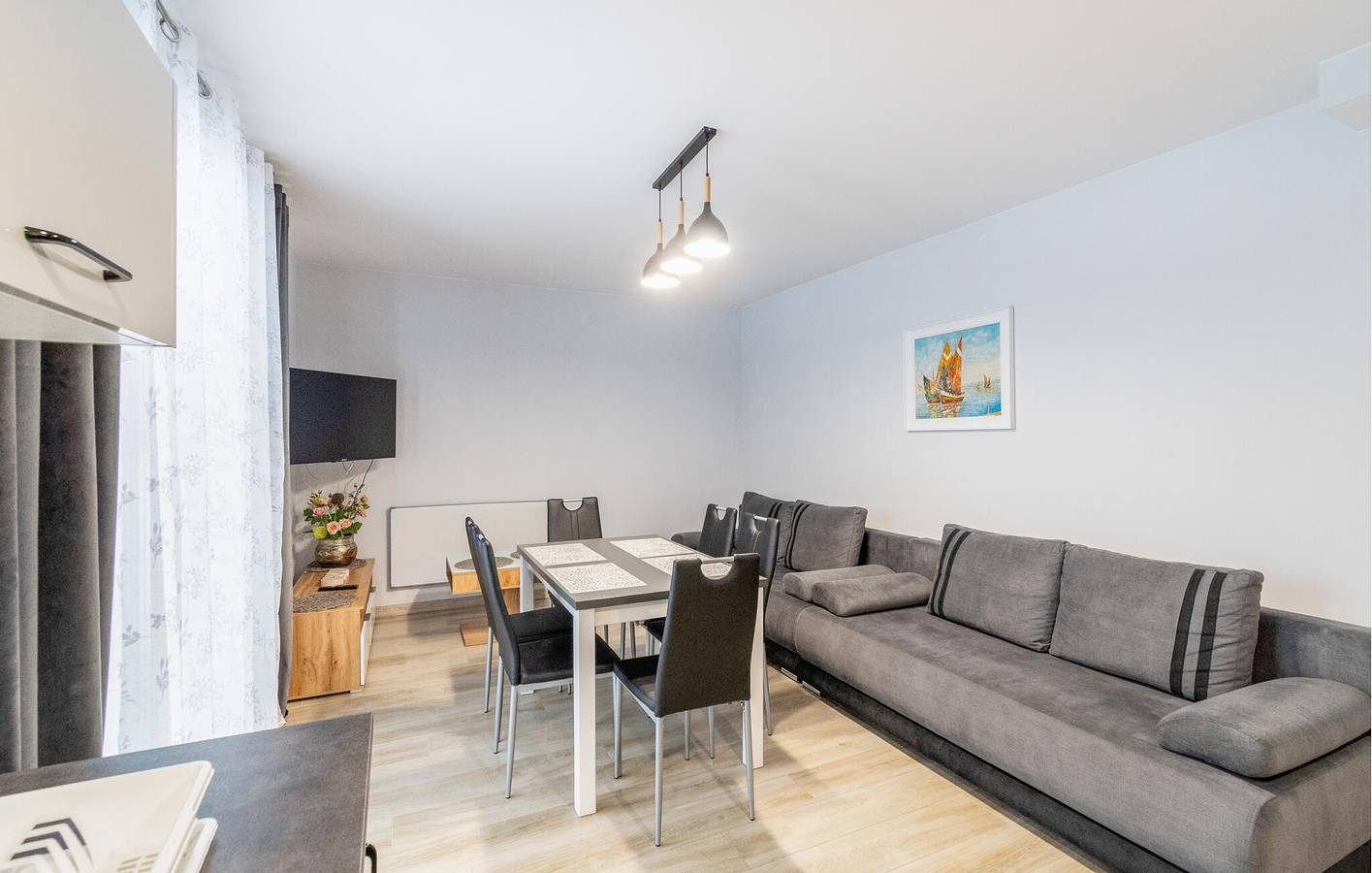 Cały apartament wypoczynkowy, Apartament wakacyjny dla 6 osób z basen in Żarnowska, Słowiński Park Narodowy