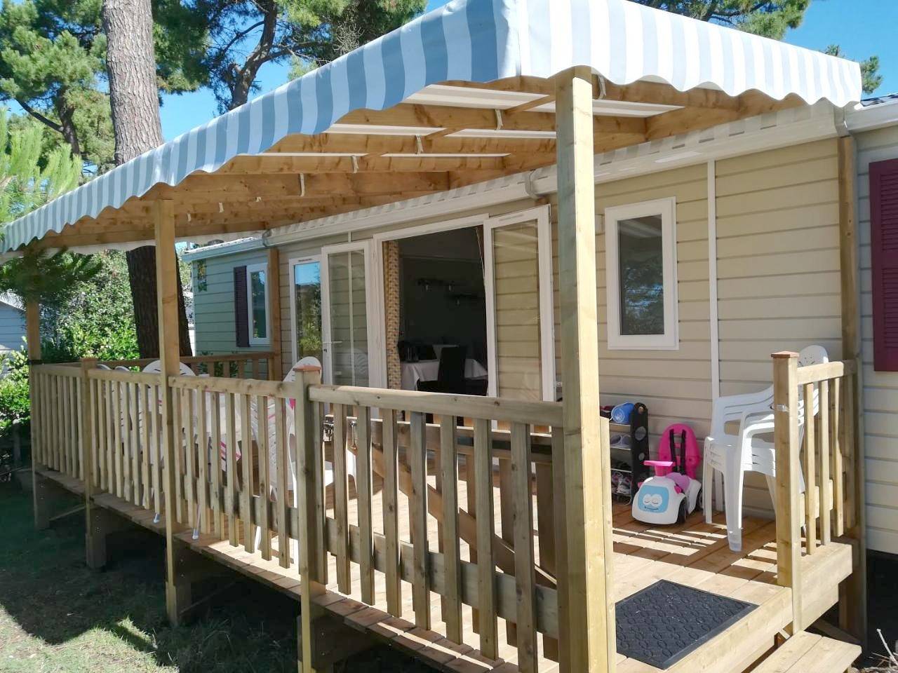 Mobile Home in Les Mathes, Côte de Beauté