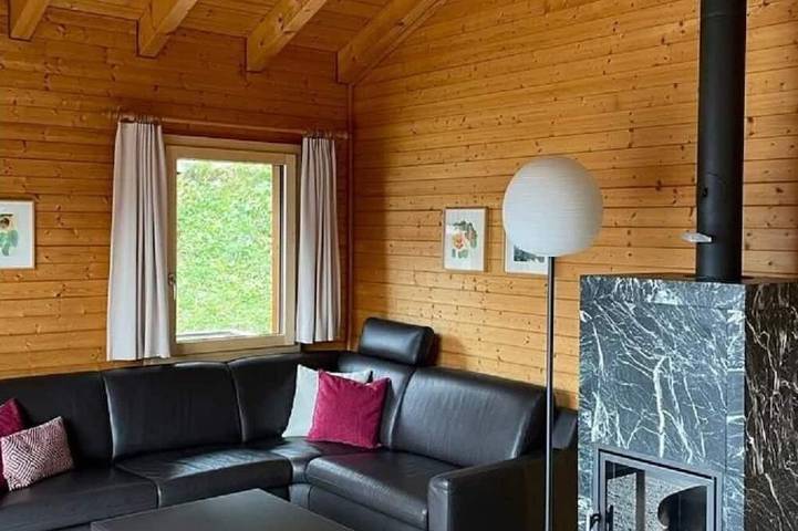 Hütte für 6 Personen, mit Balkon in Bettmeralp