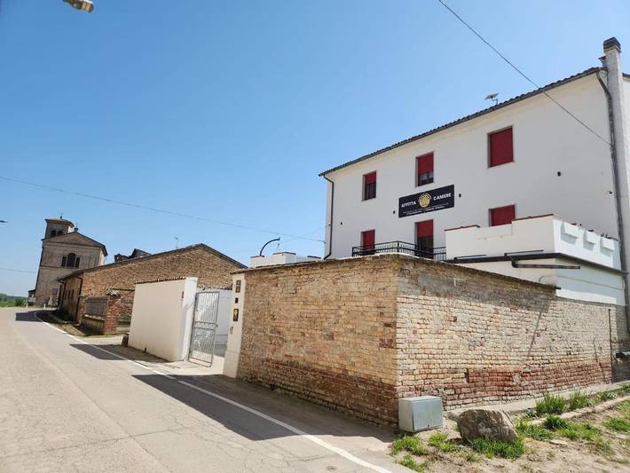 Gîte pour 2 personnes, avec vue et terrasse à Piadena