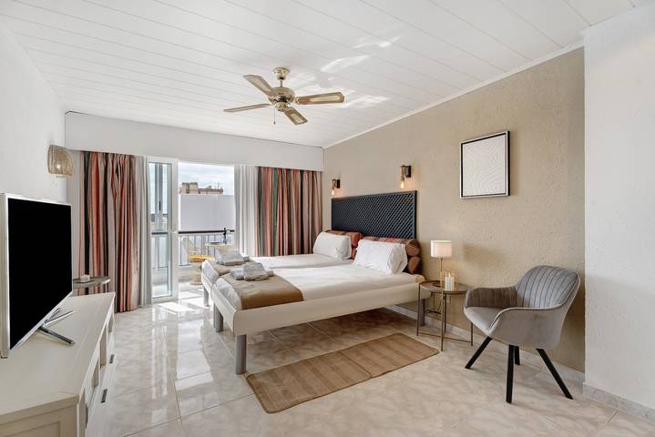 Gîte pour 2 personnes, avec balcon et bassin pour enfant à Playa de las Américas - 2