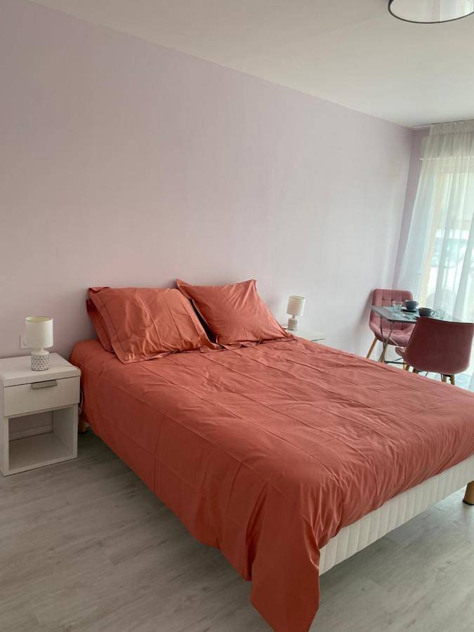 Ganze Ferienwohnung, Double Room in Nissan-lez-Enserune, Mittelmeerküste (Frankreich)