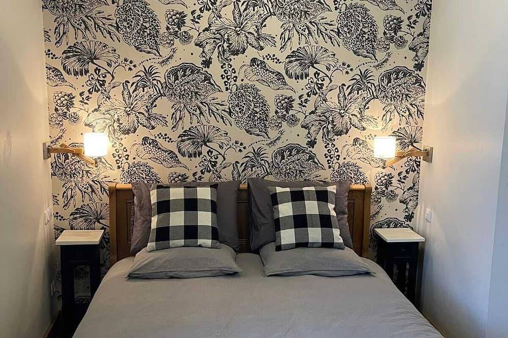 Entire apartment, Apartment 80, 5* furnished tourist apartment - Vienne view in Châtellerault, Vienne