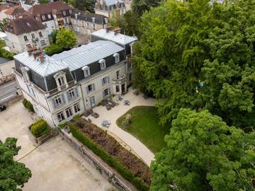 Hôtel pour 2 personnes, avec jardin ainsi que piscine et vue à Auxerre
