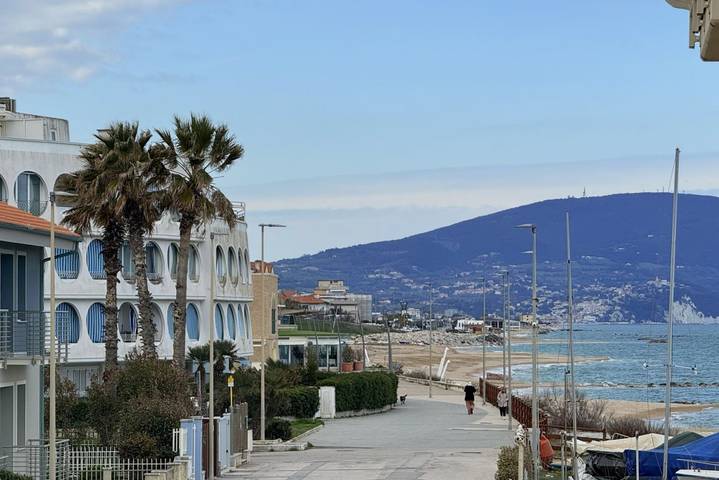 Ferienwohnung für 6 Personen, mit Balkon/Terrasse in Marche - 3