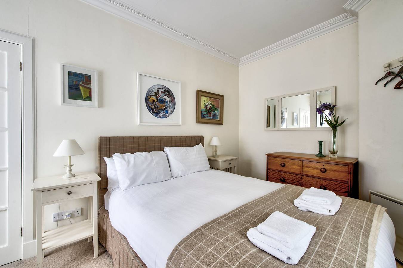 Guestready - Peaceful 2Br near Holyrood Park in Newington (Edinburgh), Edinburgh