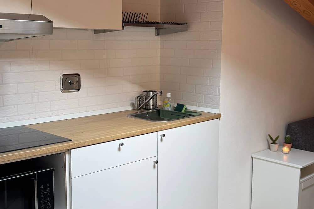 Entire apartment, Delightful and romantic attic room in Bologna just a stone's throw from the Unipol Arena in Casalecchio di Reno, Bologna Province