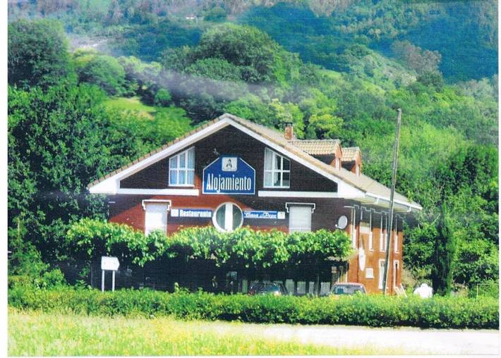 Casa de huéspuedes para 2 personas, con Balcón y Terraza además de Jardín y Vistas en Cangas de Onís