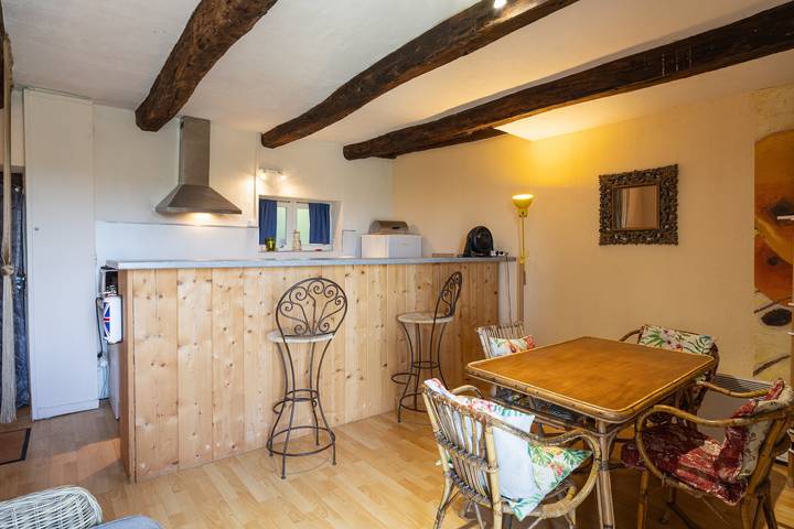 Petite maison en pierres proche du village d'agnac in Firmi, Aveyron