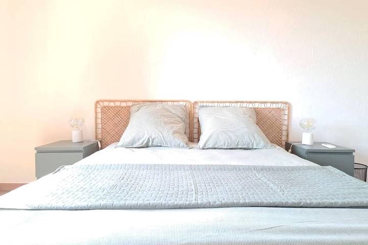 4 Br Villa with Pool, Sea View, Ac, Parking... - Benakey in Le Cannet, Mittelmeerküste (Frankreich)