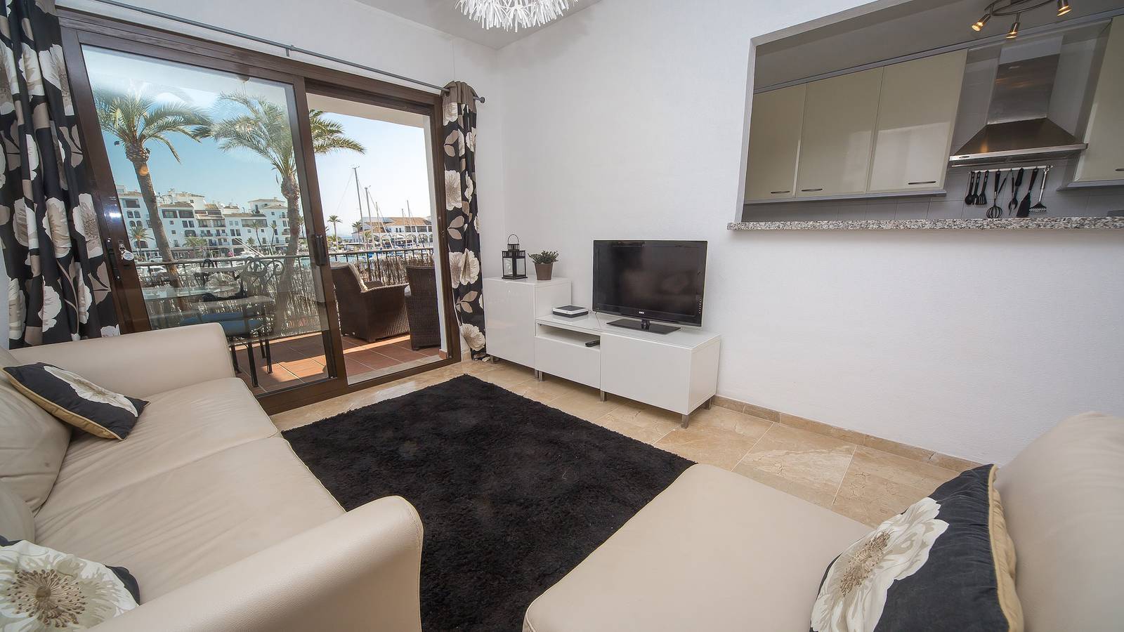 Ganze Wohnung, Marina Real 114 in Puerto de la Duquesa, Manilva