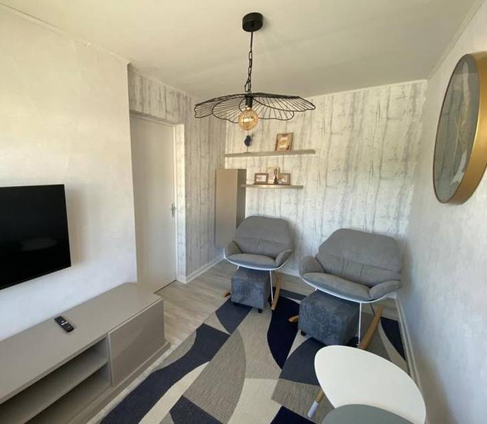 Gîte pour 2 personnes, avec terrasse et jardin à Pont-de-Poitte - 3