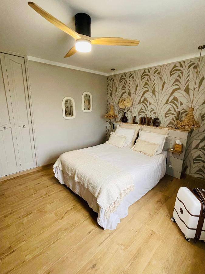 Double Room in Roézé-sur-Sarthe, Sarthe