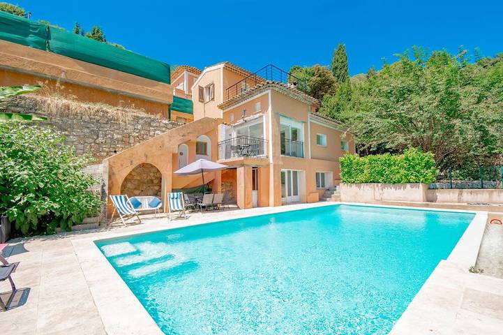 Villa pour 8 personnes, avec jardin et balcon à Vence