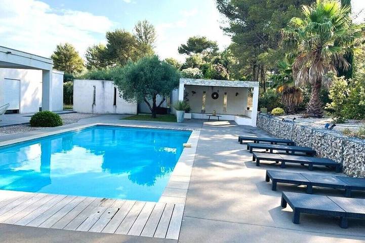 Location de vacances pour 6 personnes, avec jardin et terrasse à Saint-Gély-du-Fesc