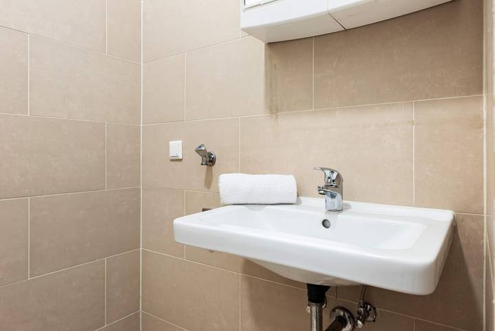 Ganze Wohnung, Ferienwohnung für 7 Personen mit Garten in Wien, Donau Niederösterreich