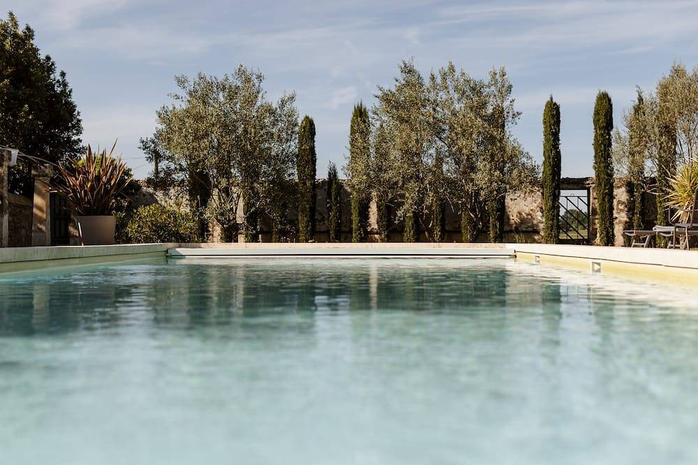 Gite du Chai-Casa-Habitación con desagüe-Terraza in Pont-Saint-Esprit, Region de Nimes