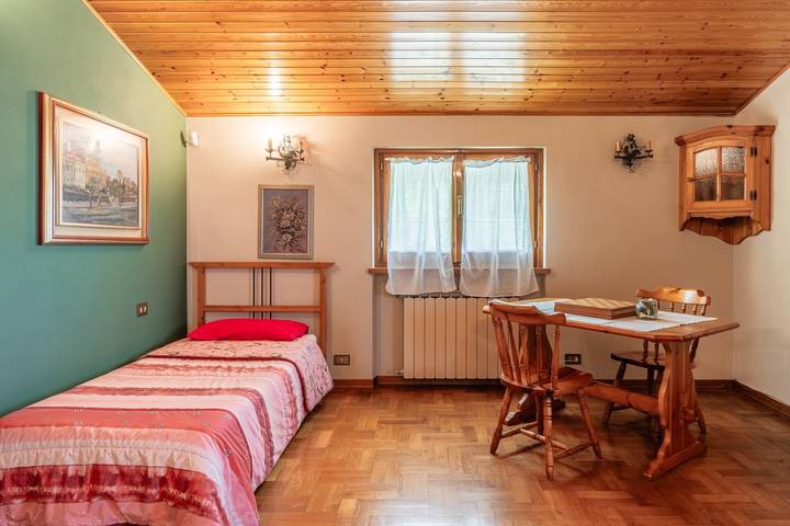 Casa vacanze 'Lolli' con terrazza privata, giardino privato e Wi-Fi in San Marcello Pistoiese, San Marcello Piteglio