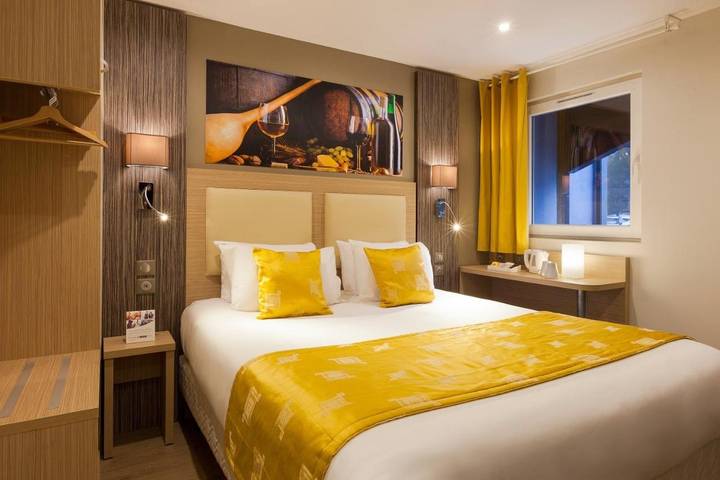 Hôtel pour 4 personnes, avec terrasse, animaux acceptés à Olivet - 2