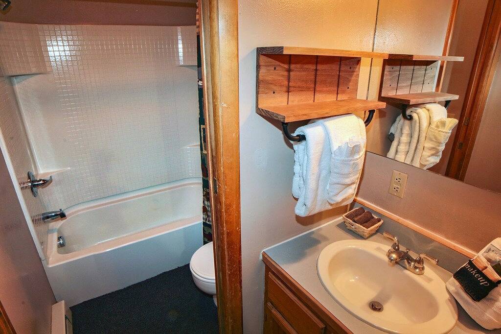 Enjoy a cozy getaway in this suite-style attached cabin in Estes Park, Larimer County