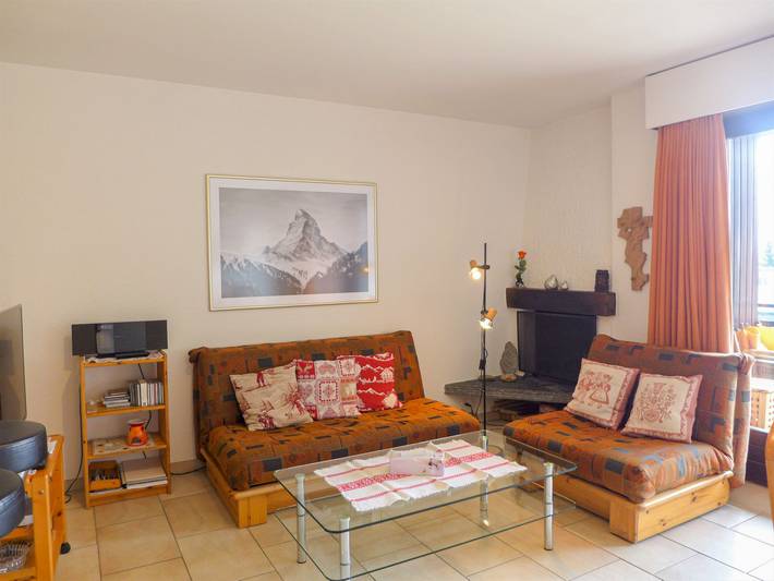 Vacation rental for 4 people, with balcony in Montana (Switzerland)
