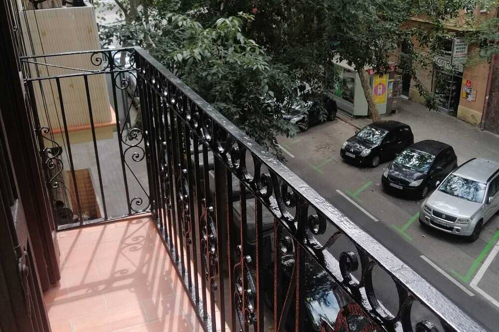 Ganze Wohnung, Lv 12 Apartment near Barcelona beach - 2 bedrooms with double bed in Barcelona Zentrum, Barcelona