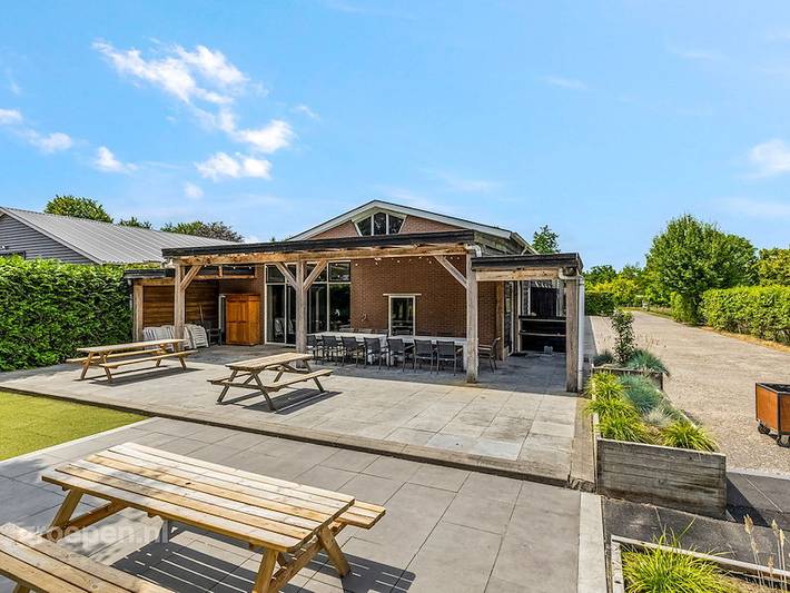 Vakantiehuis voor 24 personen, with Balkon/Terras and Terras as well as Uitzicht in Barneveld Gemeente