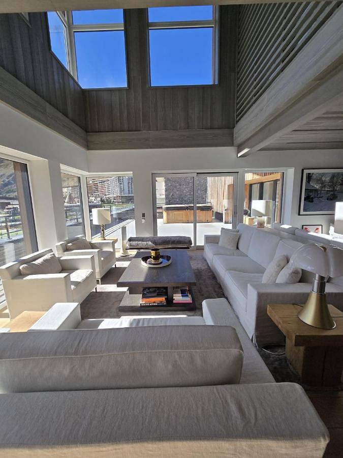 Gîte pour 12 personnes, avec jacuzzi et terrasse dans Office De Tourisme De Tignes Le Lac - 2