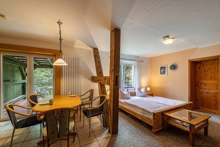 Ferienwohnung für 5 Personen, mit Balkon und Sauna in der Feldberger Seenlandschaft