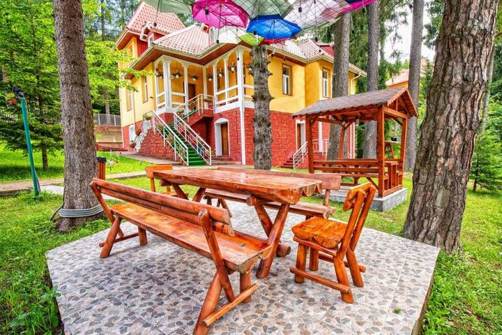Gîte pour 2 personnes, avec vue et jardin à Sinaia
