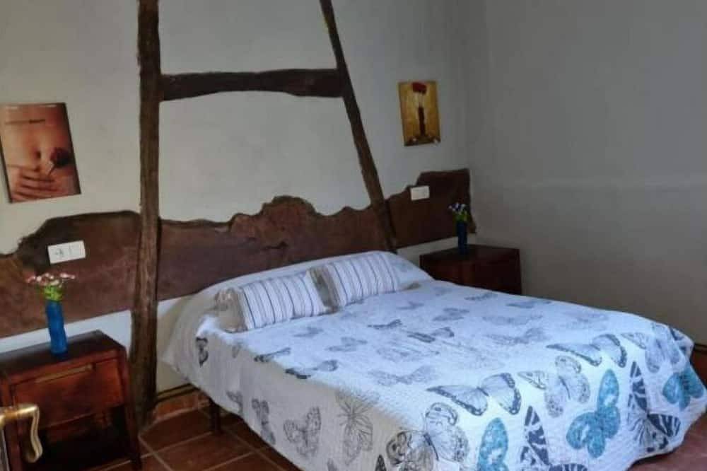 Corias Casona junto al Narcea in Corias, Pravia