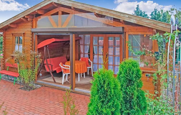 Ferienhaus für 2 Personen, mit Terrasse in Waren (Müritz)