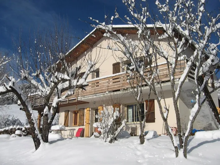 Apartamento de vacaciones para 7 personas, con vistas y jardín - 1
