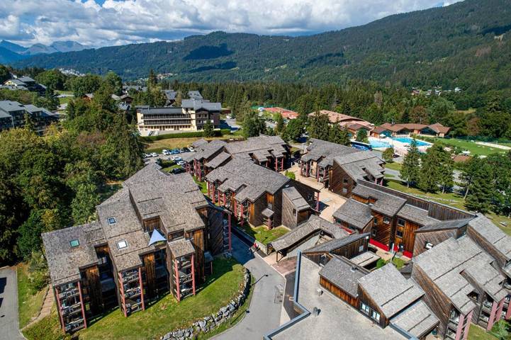 Club vacances pour 2 personnes, avec jardin, animaux acceptés dans les Alpes francaises