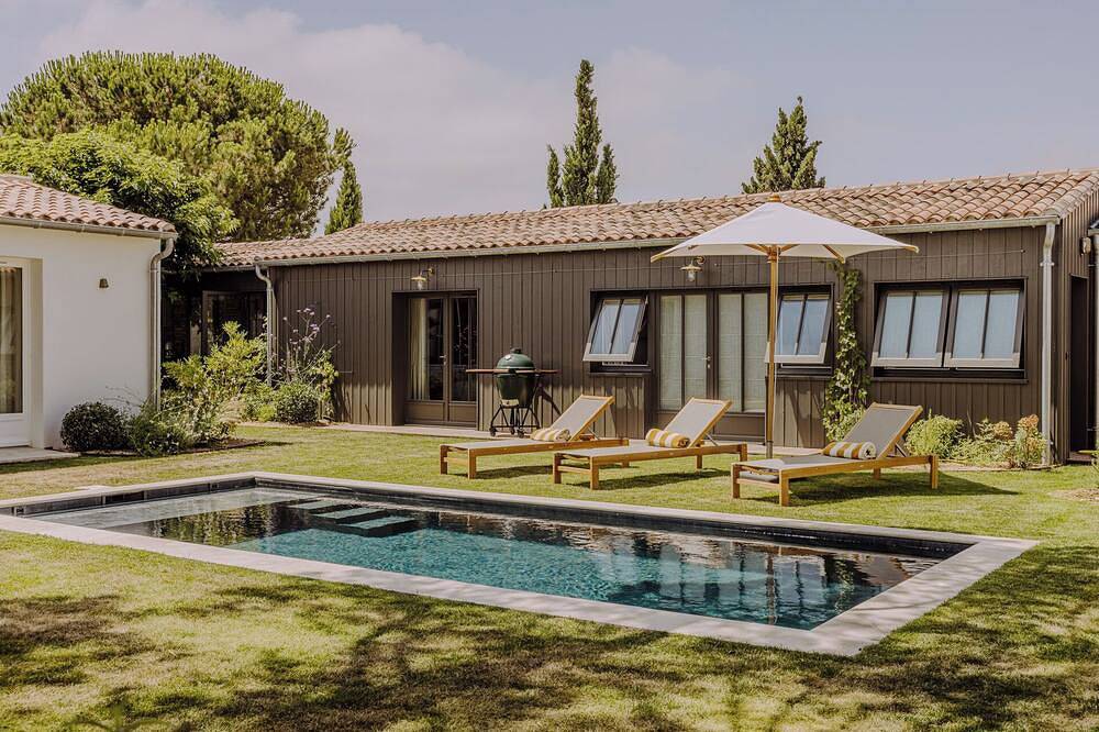 Villa Rhétaise • Piscine chauffée • 5 ch • Loix Île de Ré in Loix, Île de Ré