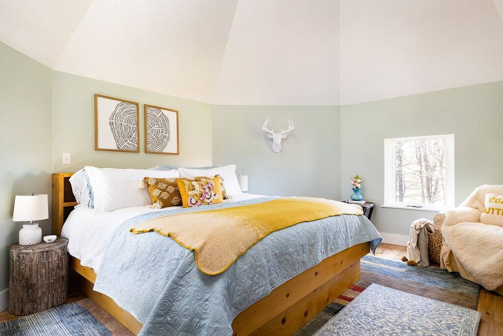 Newly Remodeled 3 Bedroom Country Castle in Great Barrington, Berkshire County