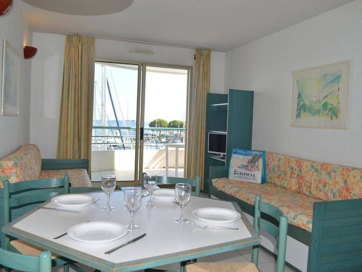 Location de vacances pour 5 personnes, avec piscine dans Plage du Port Fréjus - 4