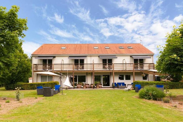 Hôtel pour 3 personnes, avec Terrasse ainsi que Jardin et Vue à Cucq