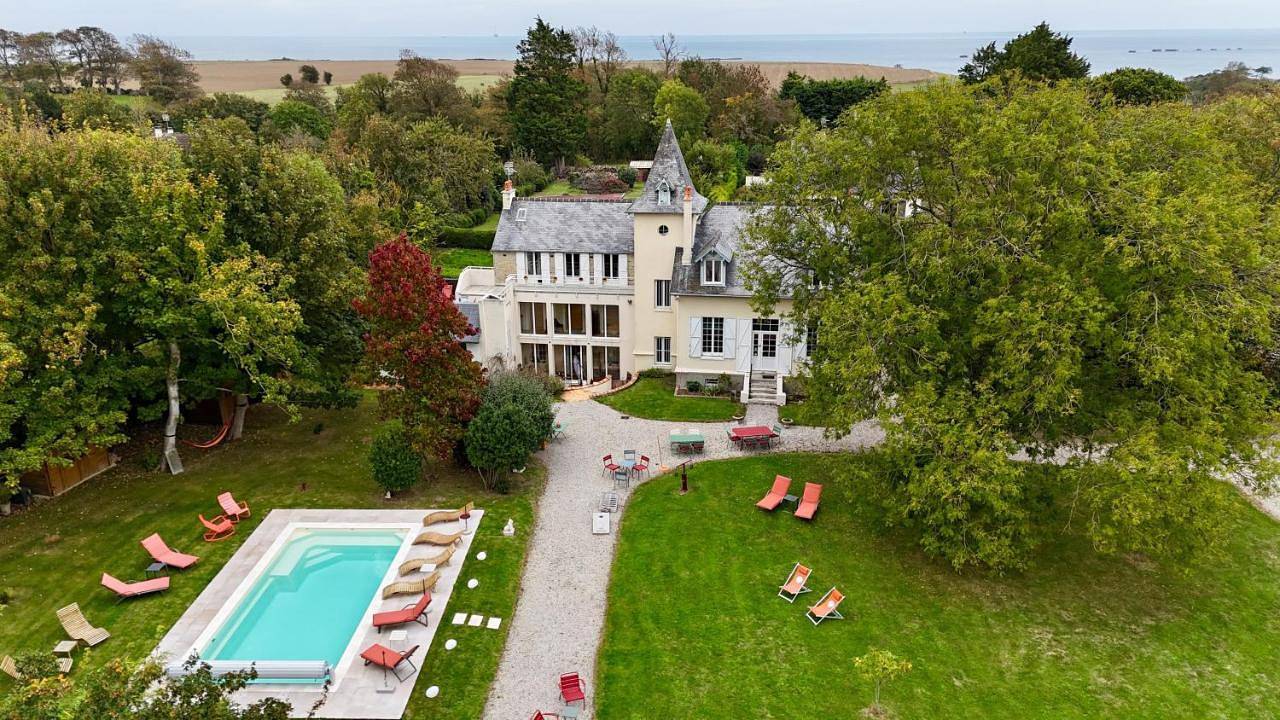 La Villa Mirabelle 2min d'Arromanches-les-Bains in Tracy-sur-Mer, Région de Bayeux