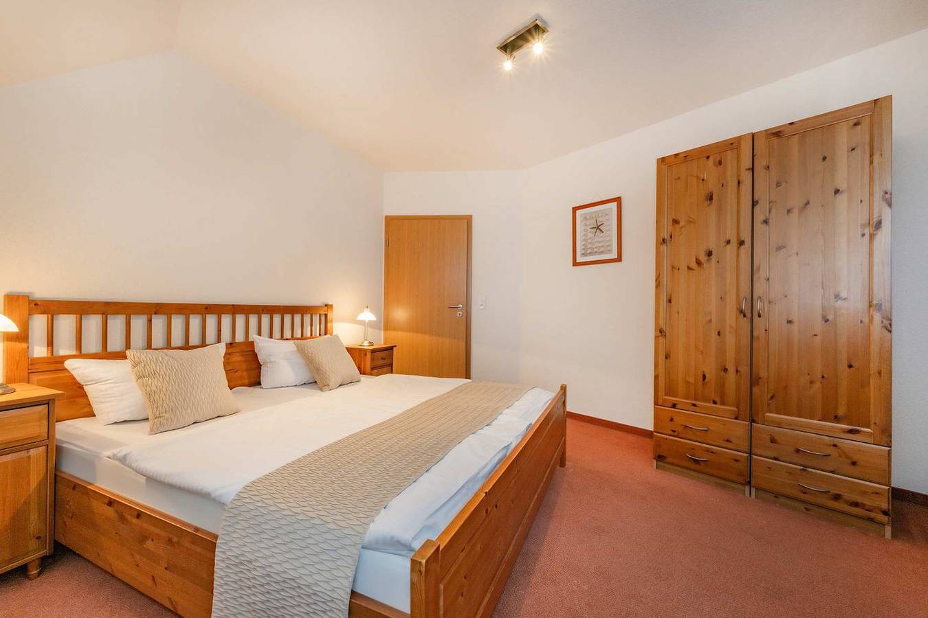 Ganze Wohnung, Moderne Ferienwohnung mit Sauna & Garten – Platz für 8 Gäste in Strandnähe in Loddin, Bernsteinbäder