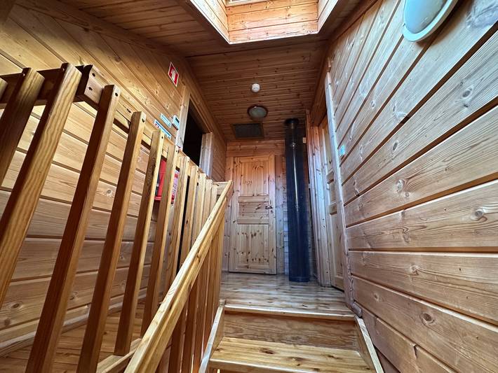 Chalet 'Star Mountain  - Al Najm' avec vue sur la montagne, Wi-Fi et climatisation in Cortes do Meio, Serra da Estrela