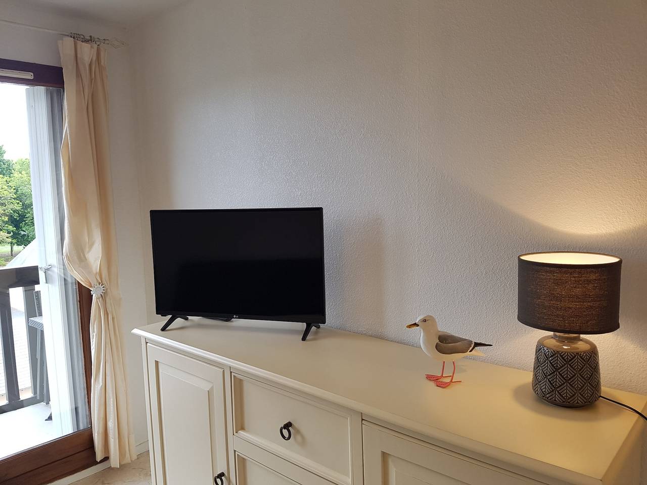 Appartement entier, Charmant T2 à Cabourg, proche plage et centre-ville, balcon et parking gratuit in Cabourg, Région de Caen
