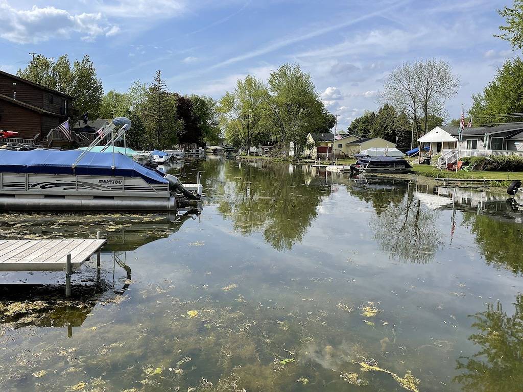 Wampler's Lake Cottage in Lenawee County